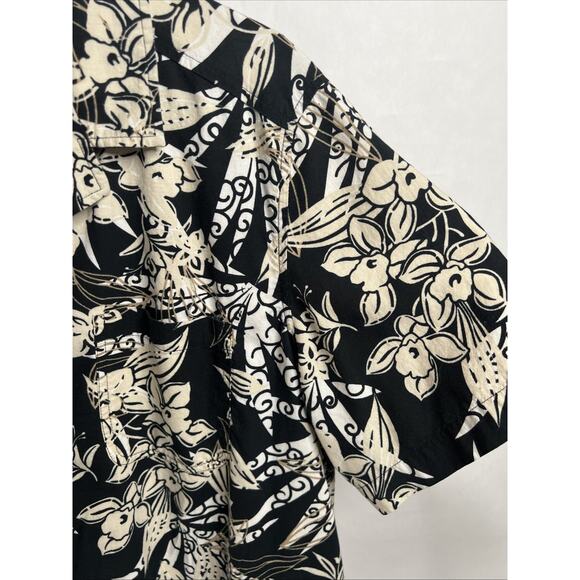 Erika Women’s 1X Black/Ivory Floral Hawaiian Shrt Sleeve Cotton Blend Button Up - Picture 4 of 7